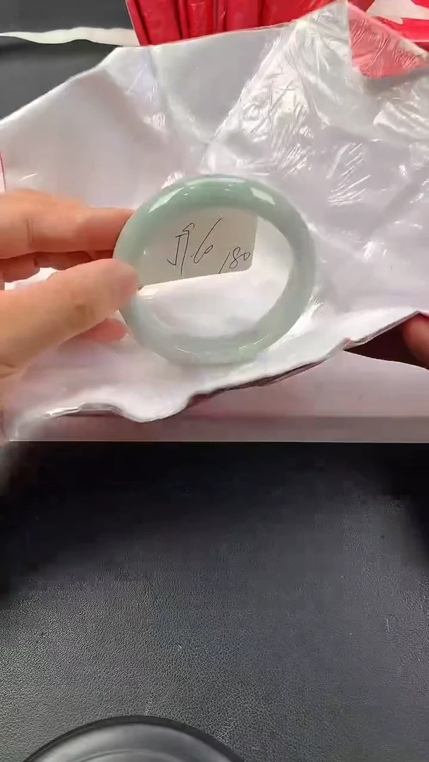 翡翠手镯未镶嵌34