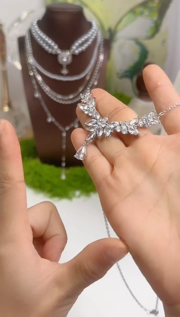 合成立方氧化锆合金锆石合金月桂女神