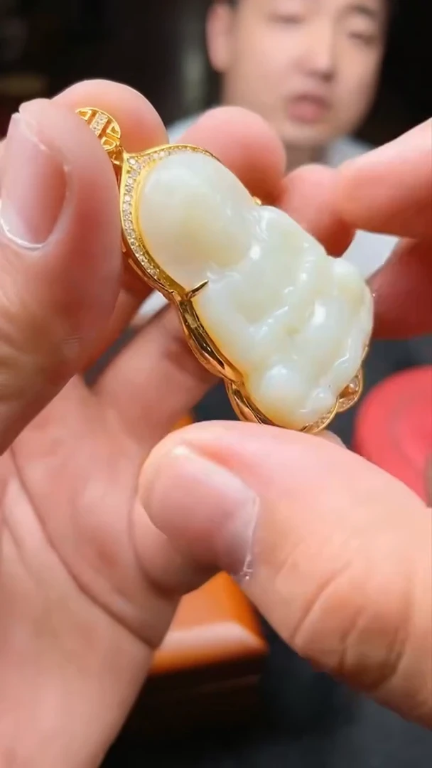 定制和田玉未镶嵌84333T07-3A8-多样性/发一件