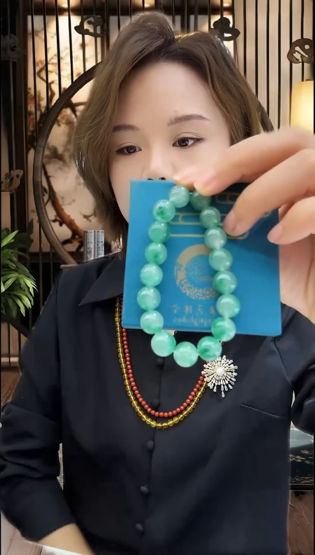 未镶嵌手串石英质玉（非洲翠）石英质玉石手串