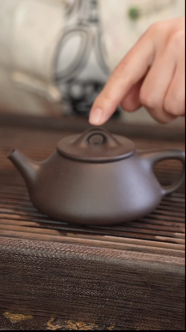 茶壶紫砂石瓢 黑金砂 半手工 180cc