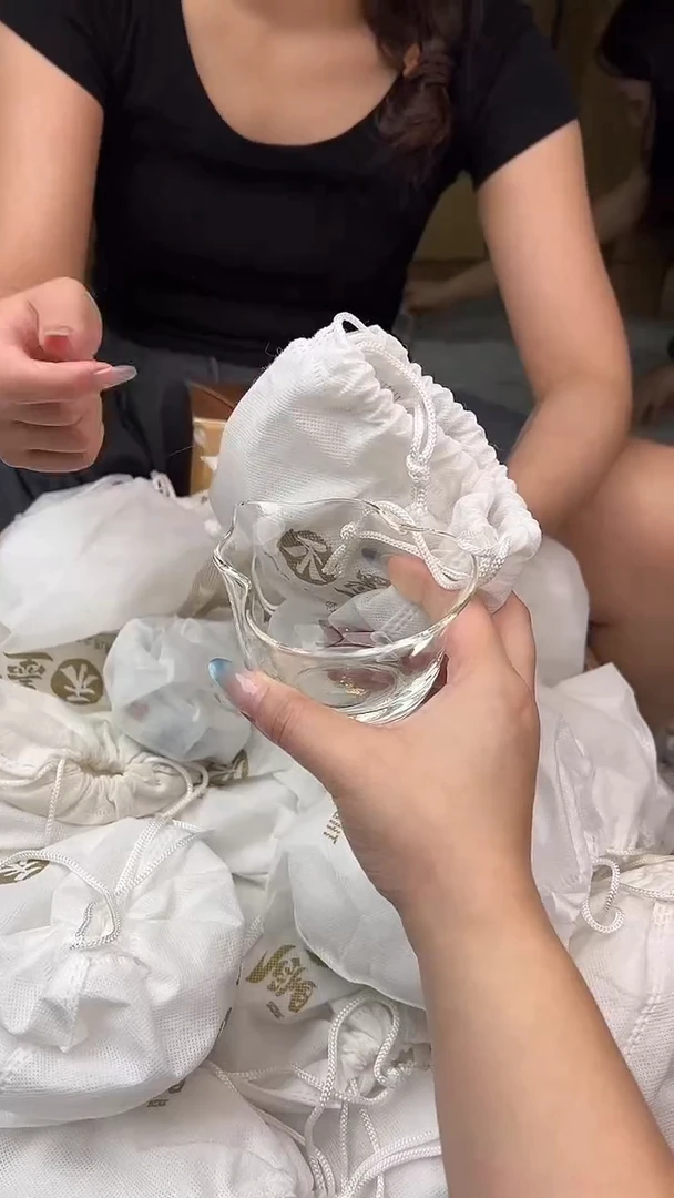 禾墨清如透明色