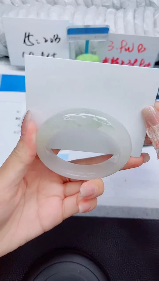 石英质玉手镯未镶嵌357-58.7