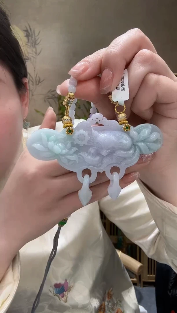 【闪购商品】翡翠颈饰未镶嵌吊坠