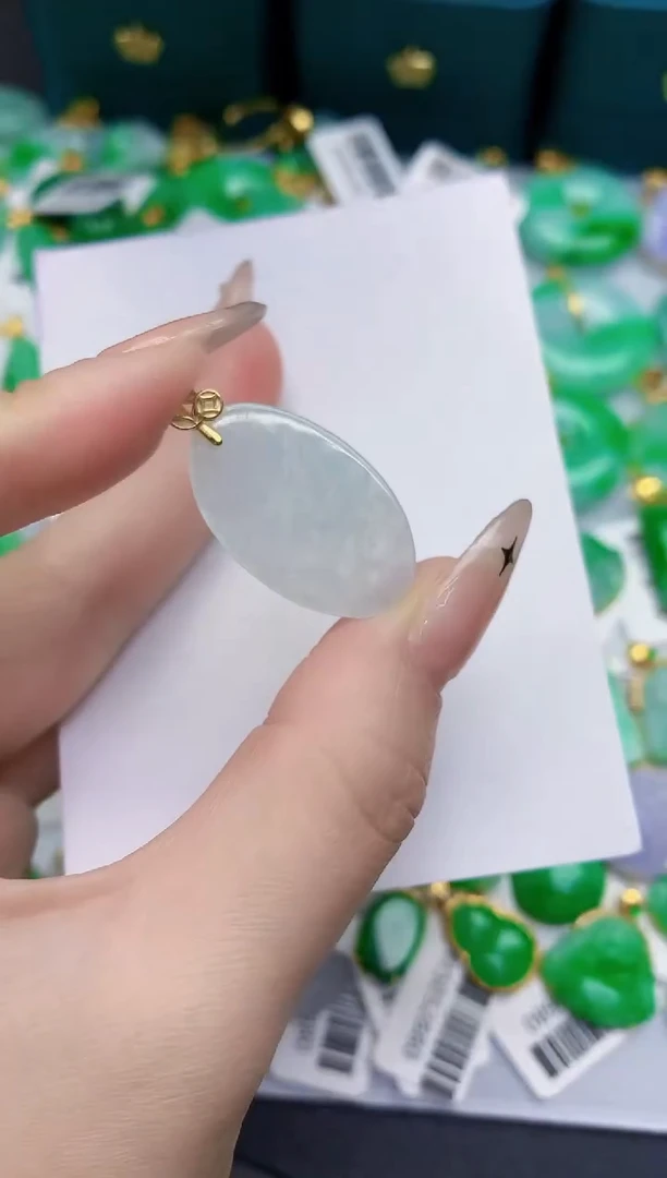 颈饰未镶嵌翡翠缅甸天然翡翠A货