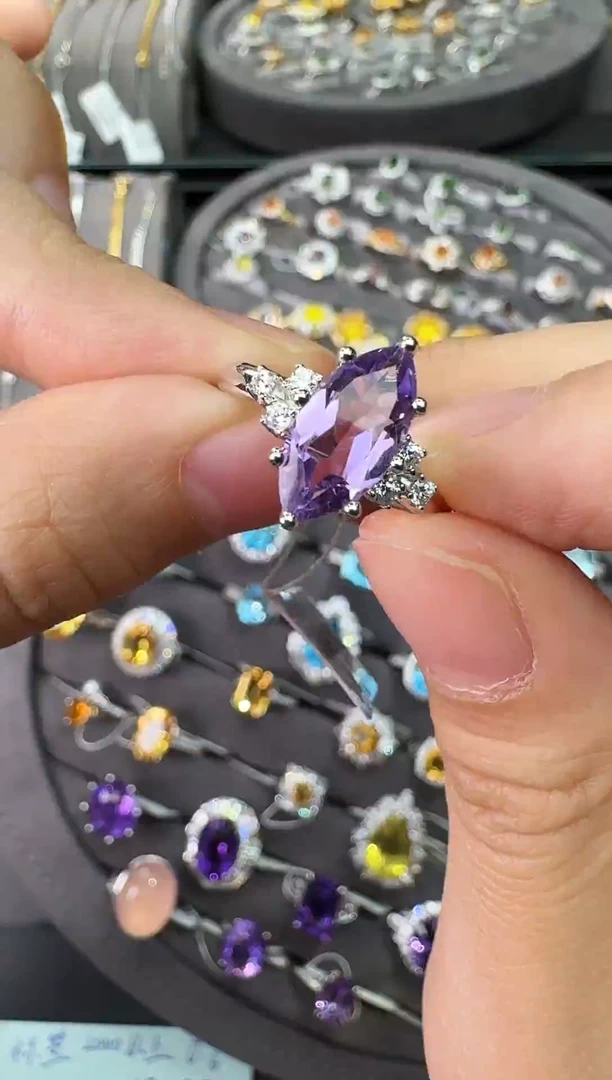 银S925镶嵌戒指水晶不低于1.5ct【七天鉴赏期】