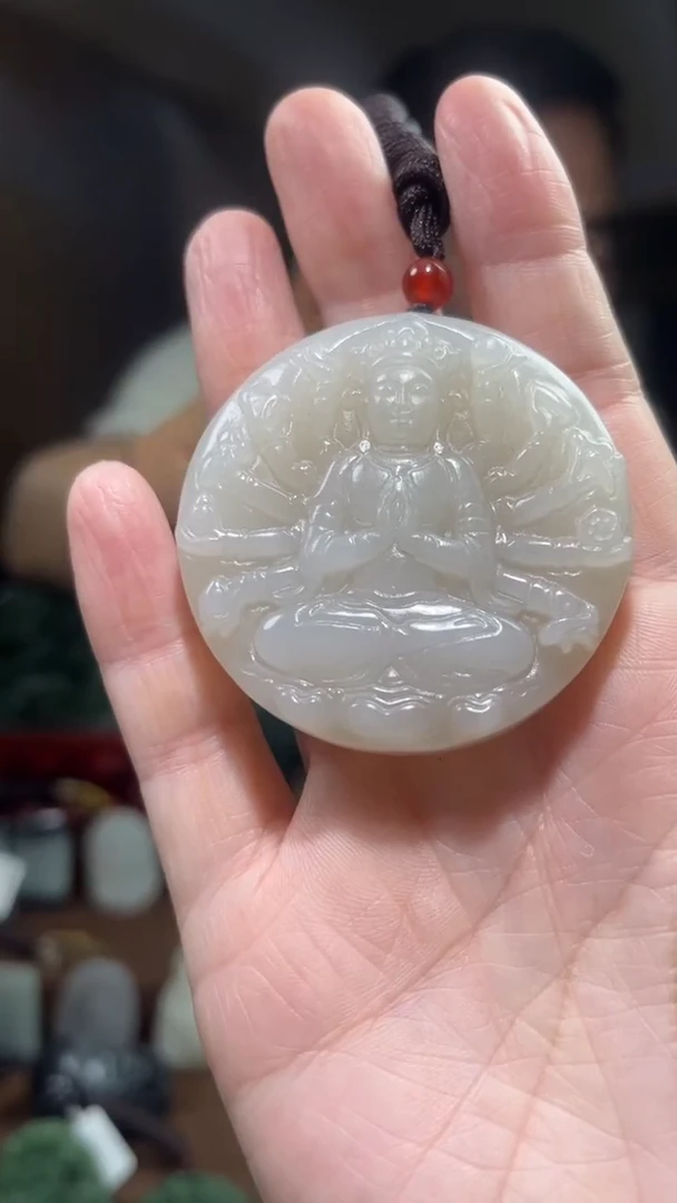 颈饰未镶嵌和田玉`
