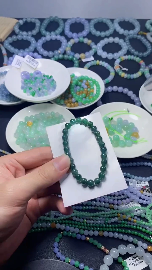 【闪购商品】翡翠散珠菠菜绿翡翠