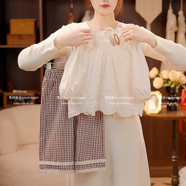 2025春季新款镂空花边儿童上衣+裤子套装女童长袖时尚洋气甜美