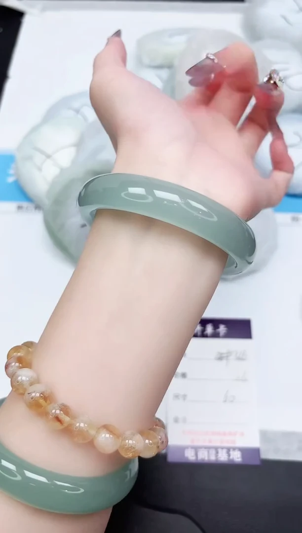 石英质玉手镯未镶嵌366-60