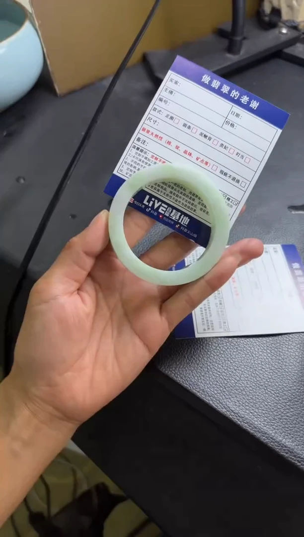 未镶嵌手镯定制翡翠唐*定制手镯不退不换