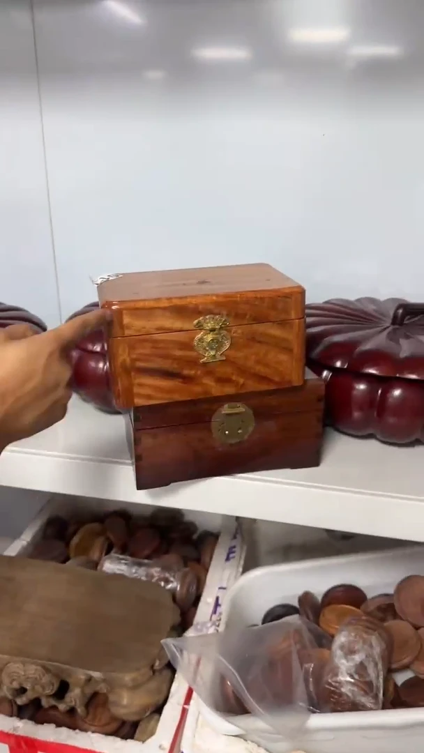 花梨木类木雕款工艺品88888888