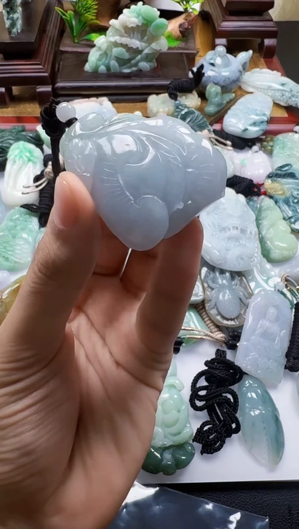 吊坠(不含链)未镶嵌翡翠1