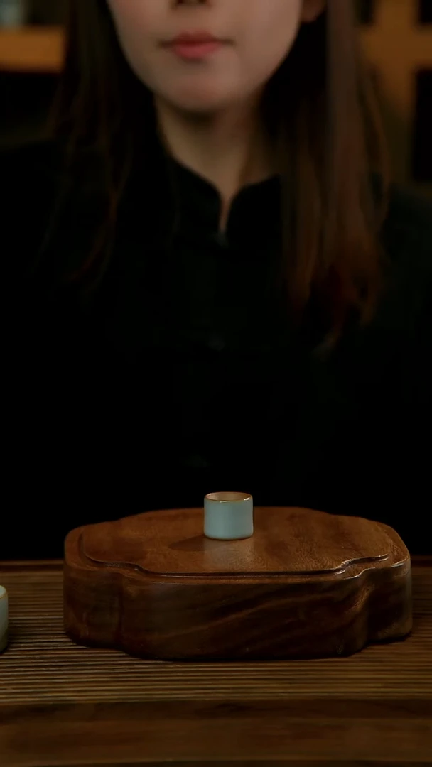 王***️小盖置孤品仅1只！