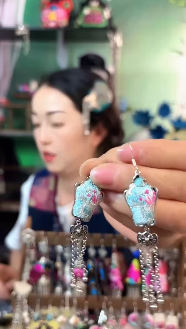 织绣彩云南阁非遗老绣732