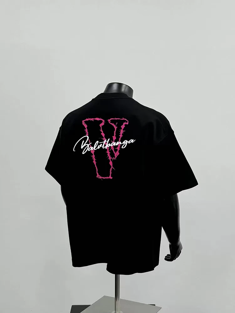 2025新款时尚T恤宽松个性运动健身V字印花印花男百搭日常重磅夏季