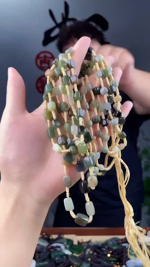 和田玉未镶嵌颈饰拍一发一，多样性发货