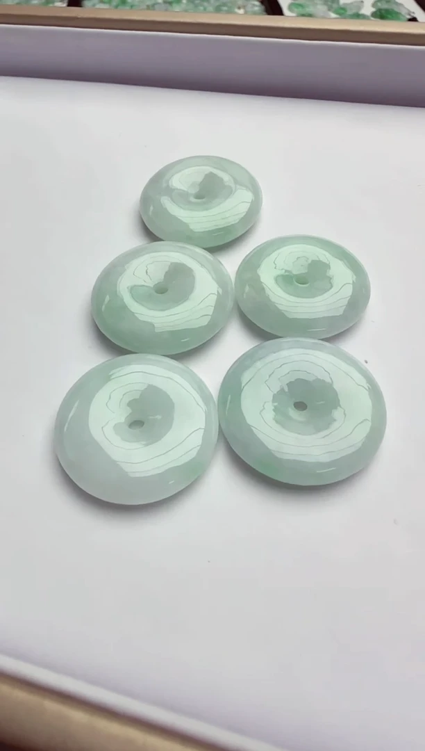 翡翠未镶嵌吊坠(不含链)平安扣多样性发其一