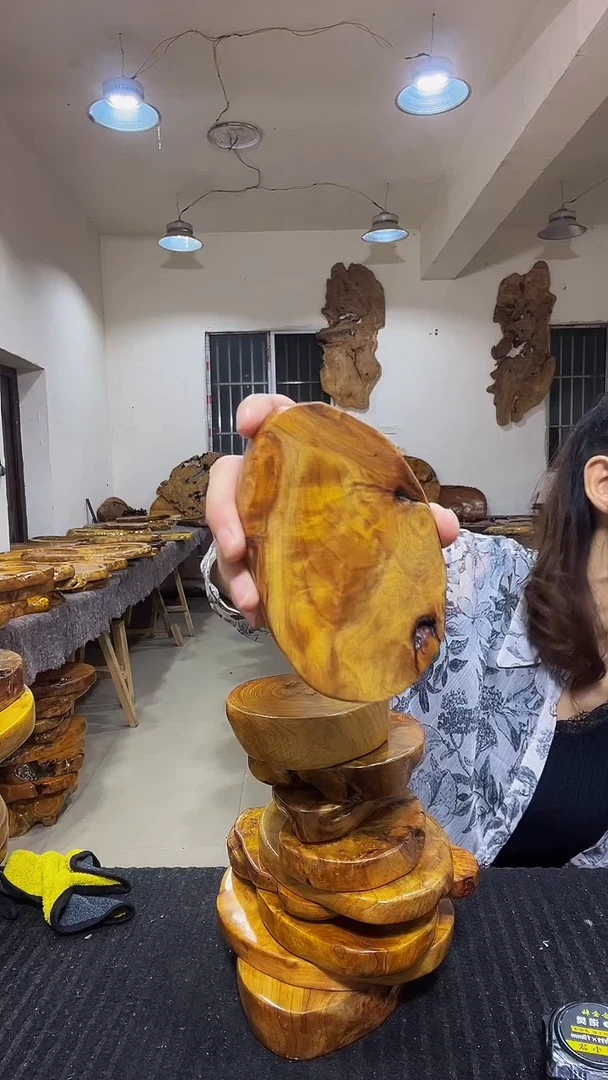 香杉木佛****正香杉枯木榴