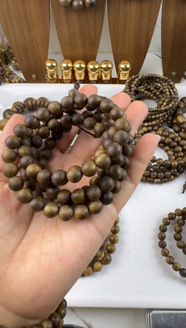 沉香沉香碎屑0.8圆珠多圈