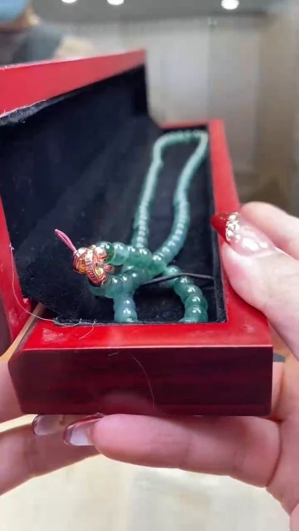 【闪购商品】定制翡翠未镶嵌多样性发货 (只发一件) *A68