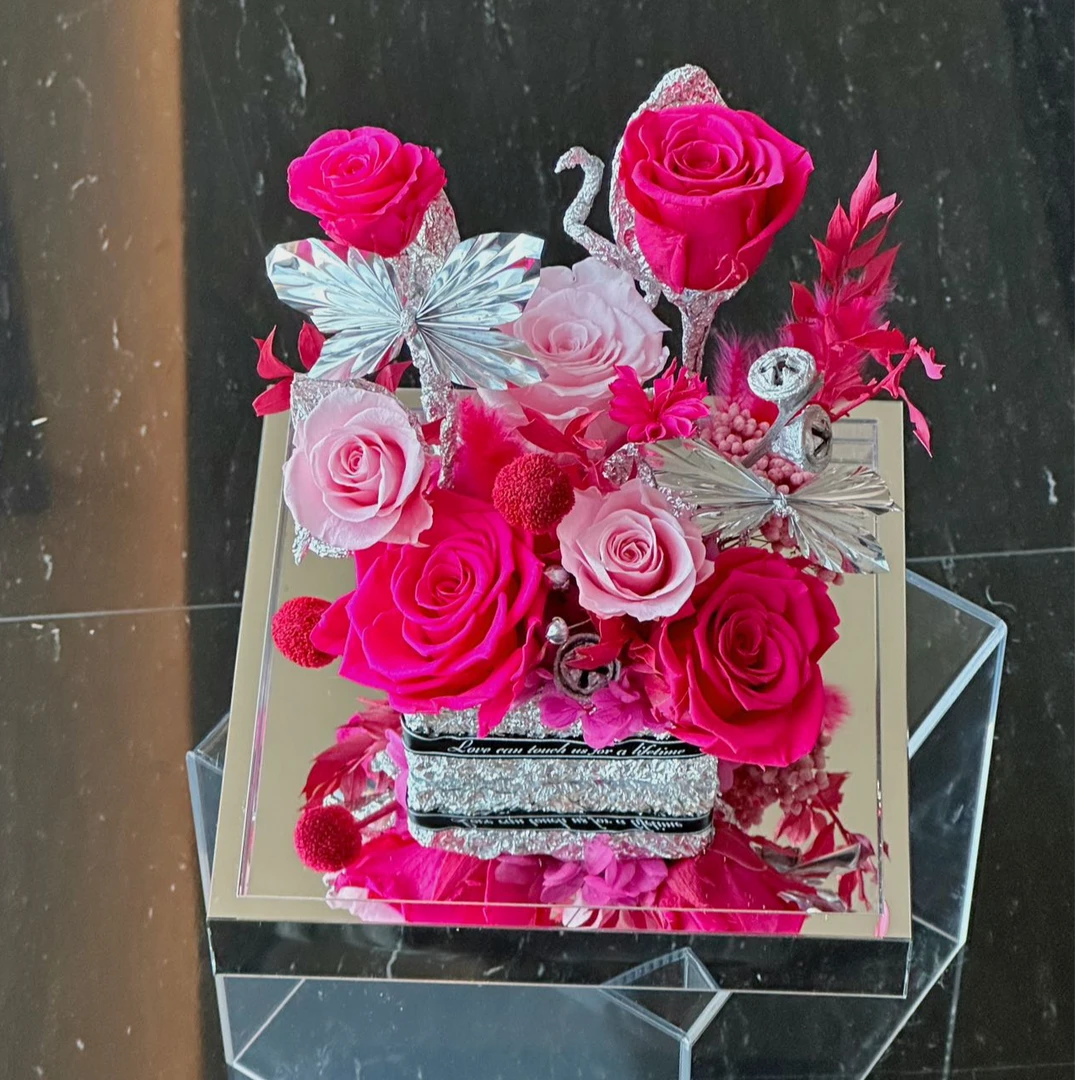 永生花玫瑰银河蝴蝶之恋情人节送女友生日礼物纪念日礼物创意摆件