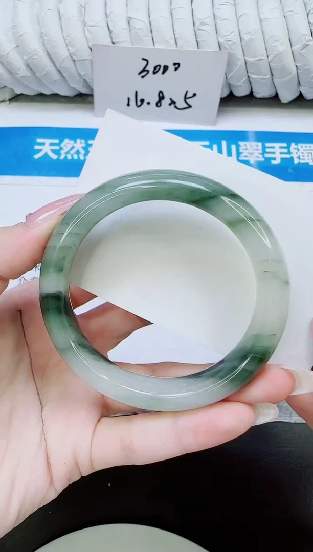未镶嵌手镯石英质玉45/54.4
