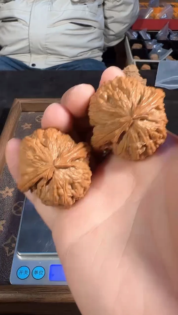 把件核桃42尺老款白狮子