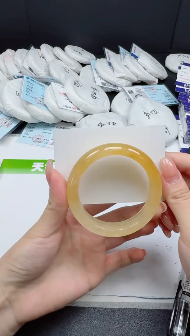 未镶嵌手镯石英质玉064-5253