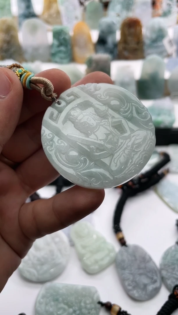 【闪购商品】翡翠颈饰未镶嵌..../1/15/178