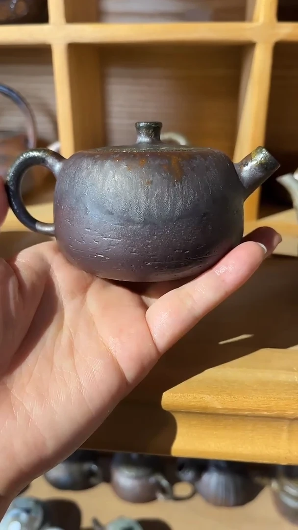 壶1号容量120-130ML陶泥
