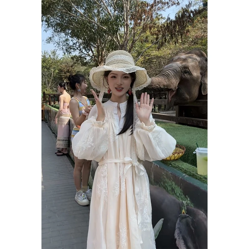 【24Q019】Liixu气质显瘦法式连衣裙刺绣仙气高档裙子女装春秋新款