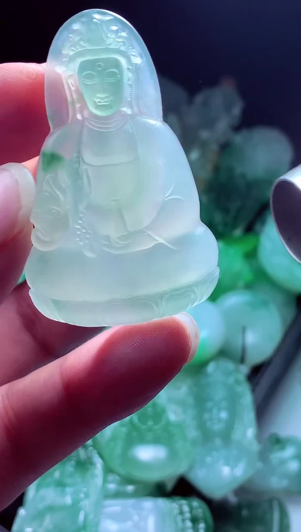 未镶嵌定制翡翠无*?翡翠毛货定制