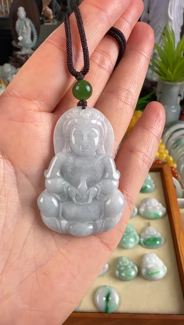 颈饰未镶嵌翡翠吊坠