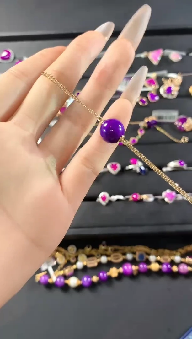 18K金镶嵌苏纪石（舒俱来）.手链