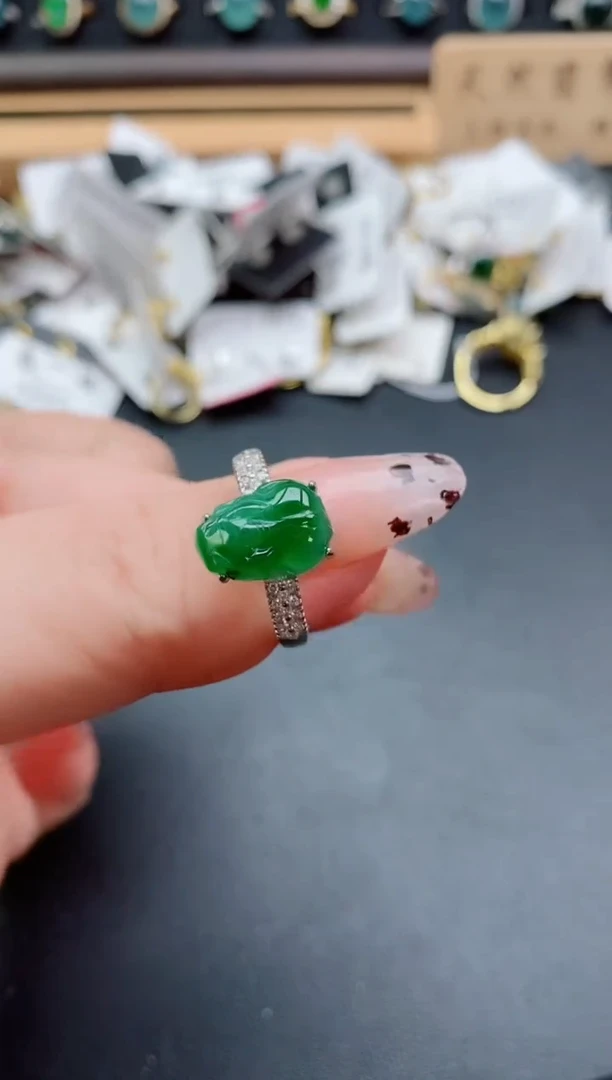 银S925镶嵌戒指翡翠1