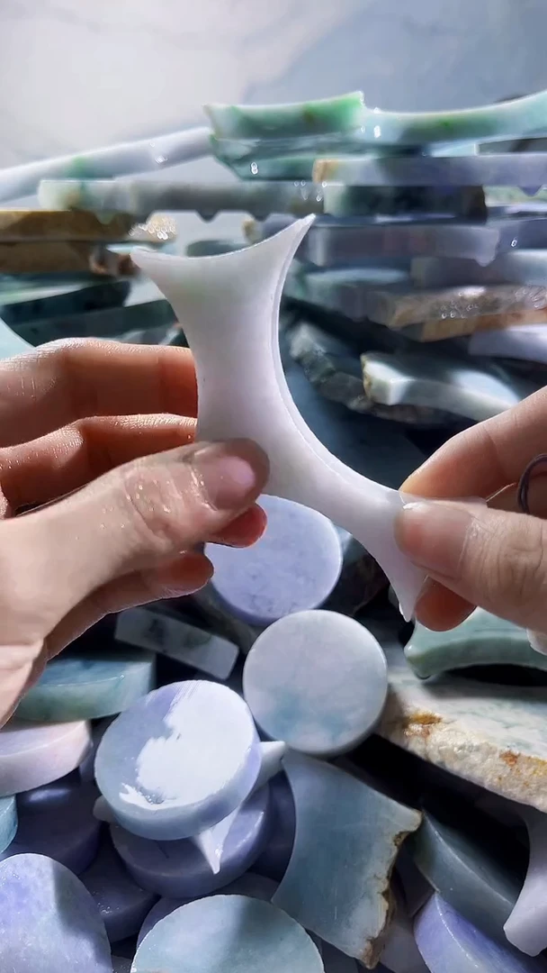 翡翠裸石缅甸翡翠A货陈6079