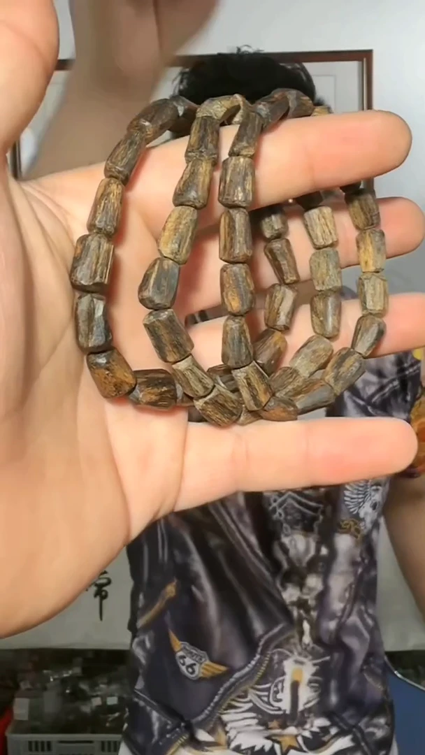沉香手串15号沉水越南绿伽罗8g多样性发一