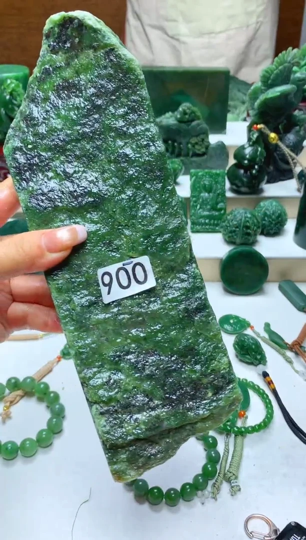 未镶嵌和田玉摆件1