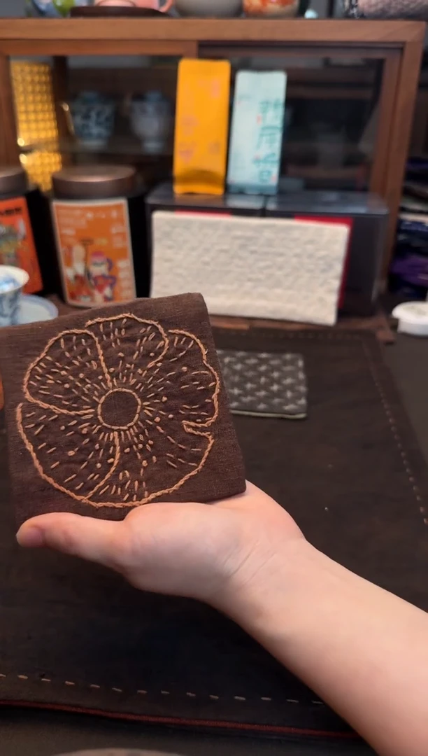 织绣Cici手作老布柿染杯垫595