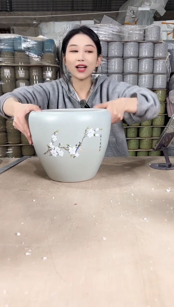 【闪购商品】陶瓷蛋型喜上浅绿大号23x21