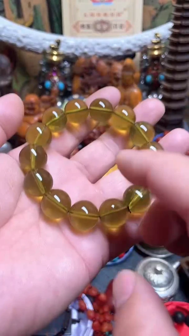 扇子老板娘好物推见啊