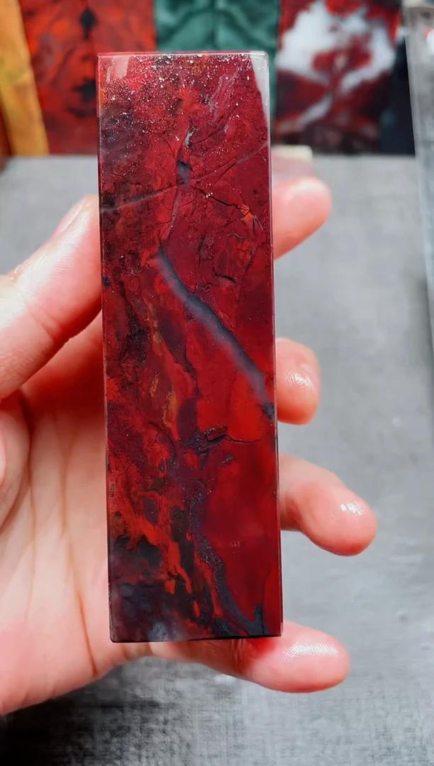 桂林鸡血玉石素章3.0左右红3