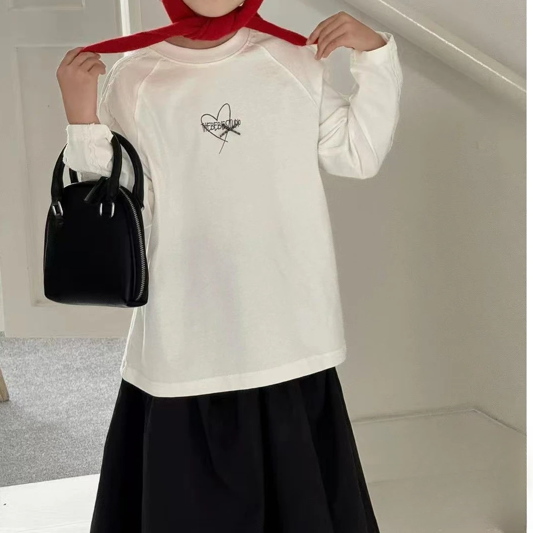 女童新秋款极简风时尚圆领卫衣1155