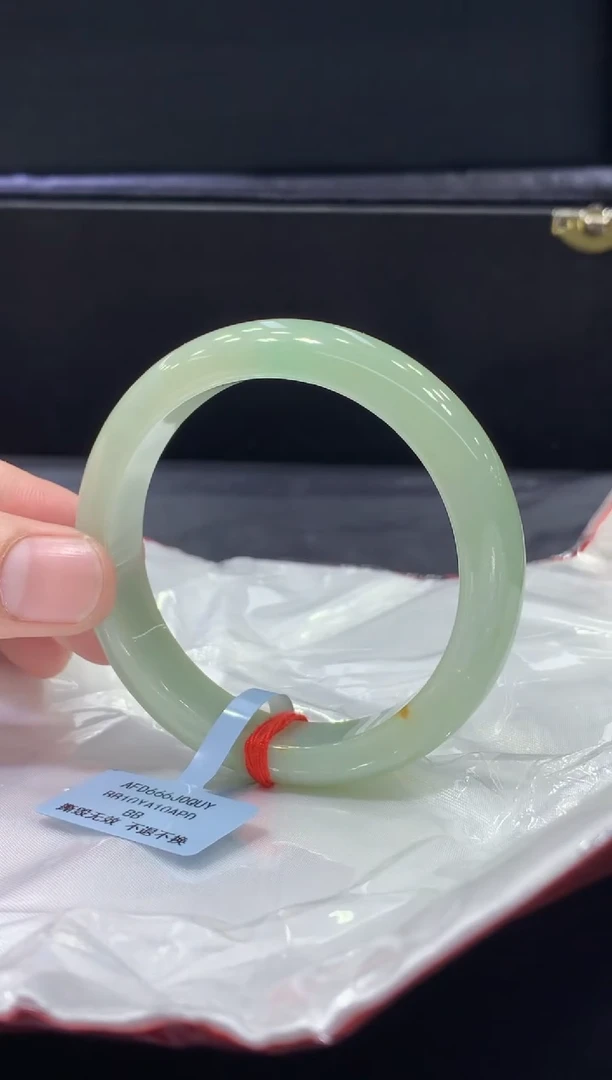 未镶嵌手镯翡翠翡翠手镯