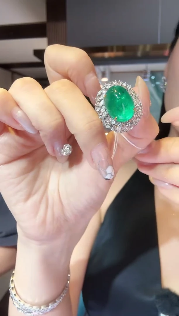 铂Pt950镶嵌戒指祖母绿11.10ct