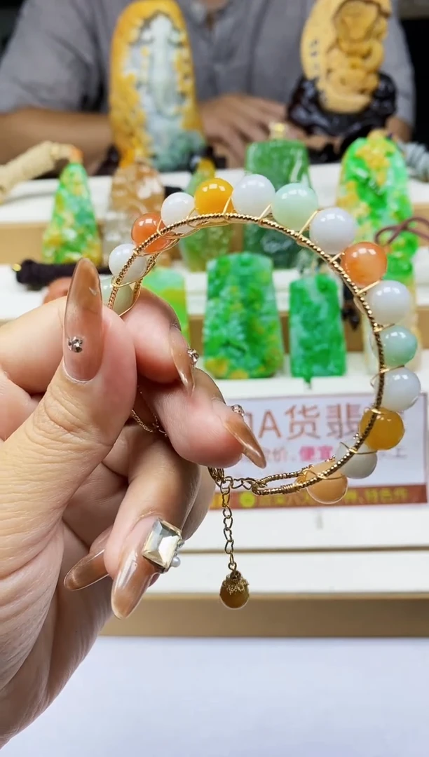 颈饰未镶嵌翡翠翡翠A货
