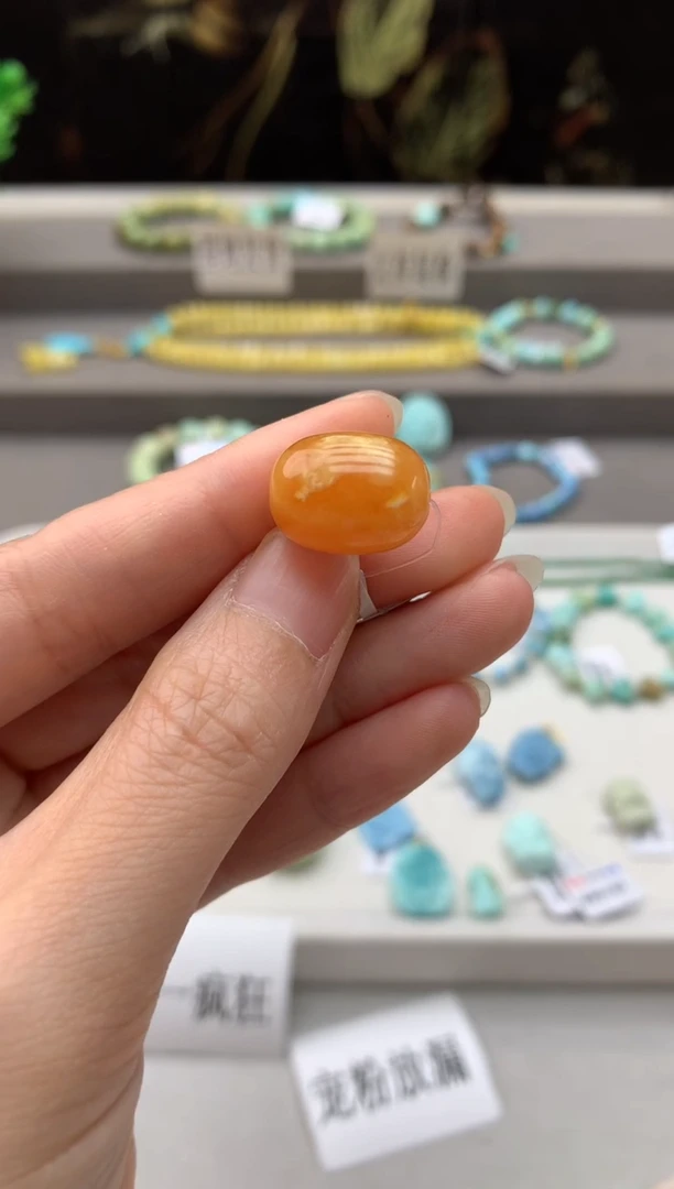未镶嵌雕刻南红玛瑙A211