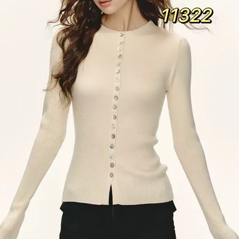 11322（部分无水洗唛，介意慎拍）SANFAN新款贝母扣针织开衫