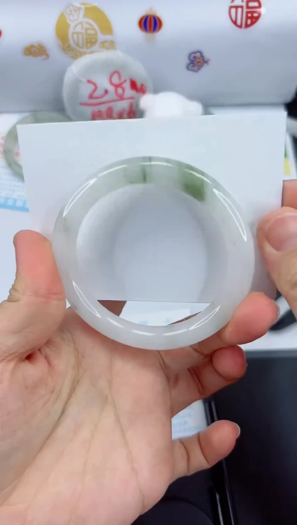 【闪购商品】石英质玉手镯未镶嵌263-56.7